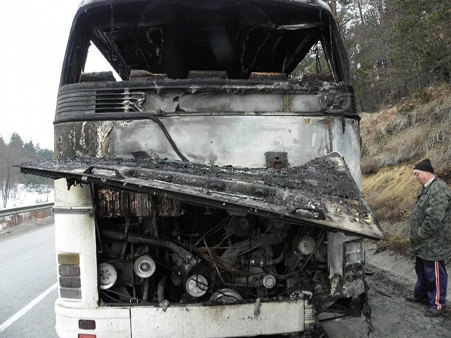 Рейс пламна в движение