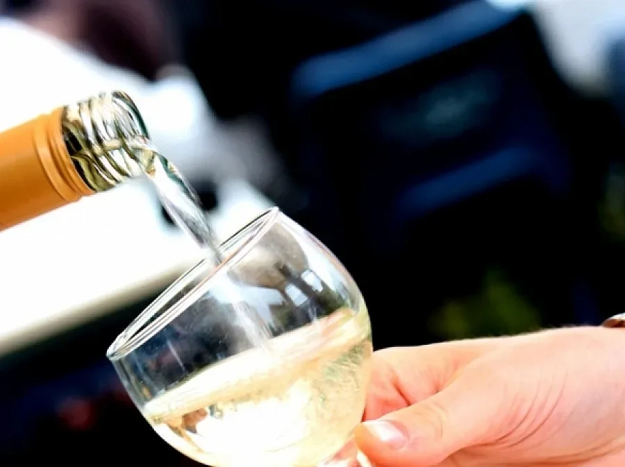 В Дъбова гора пребориха грипа и кризата