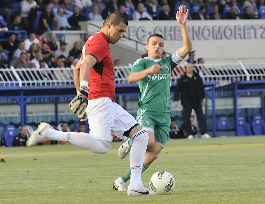 Гонзо изгони любител на чашката