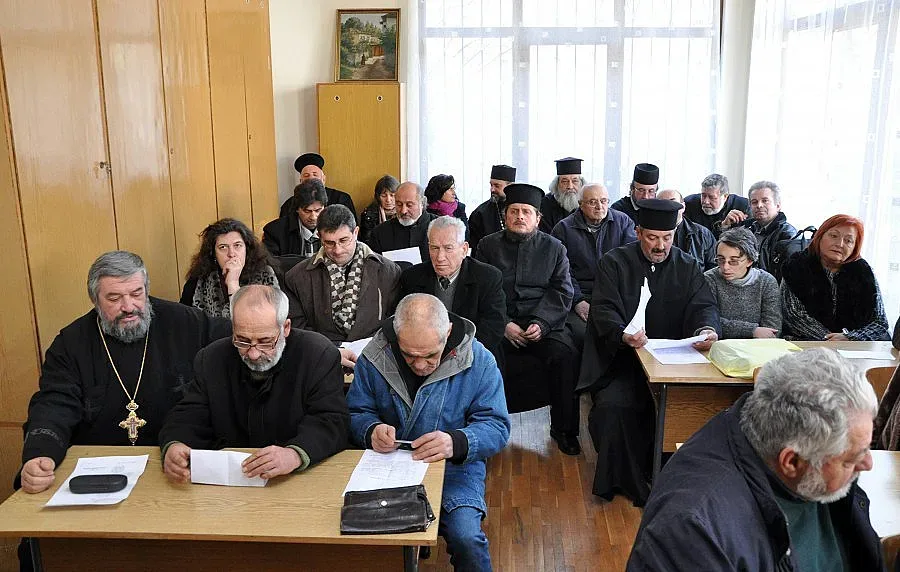 Отец Димитър: Избираме патриарх, не Лечков