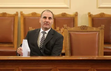 МВР рови мач на националите