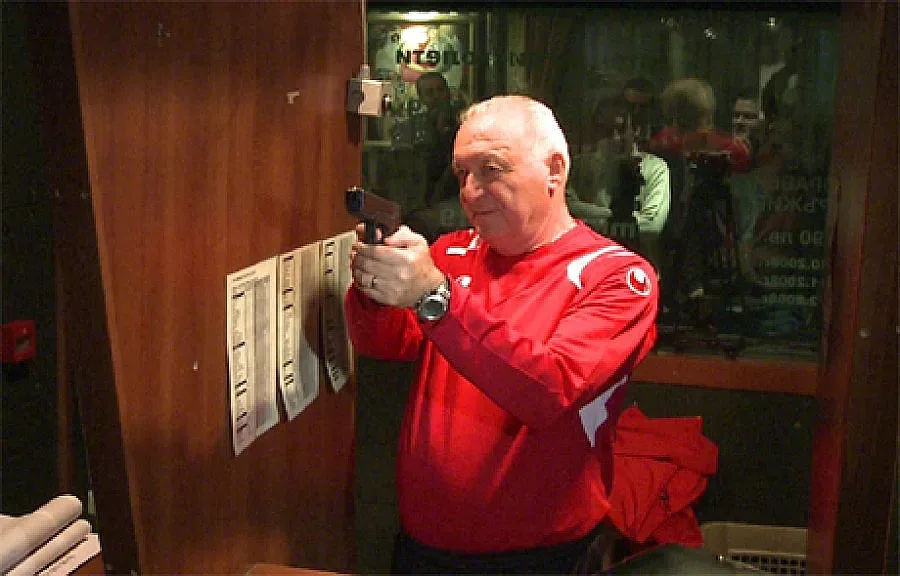 "Червени" легенди поведоха война с "Титан"