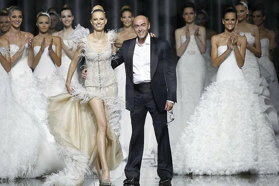 Самоуби се дизайнерът на прочутите булки