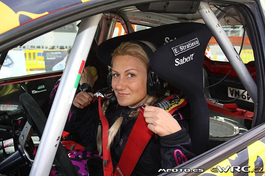 Българка стана рали пилот №1 в света