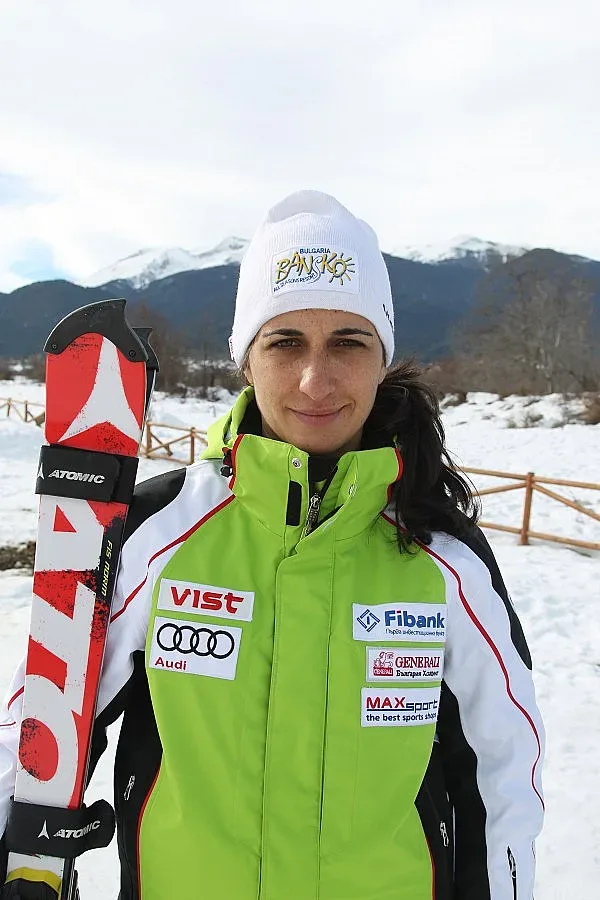 Киркова втора на гигантския слалом в Кранска гора