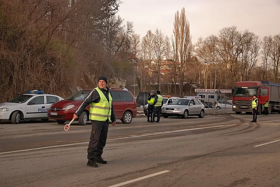 Пиратско такси падна в холандска клопка