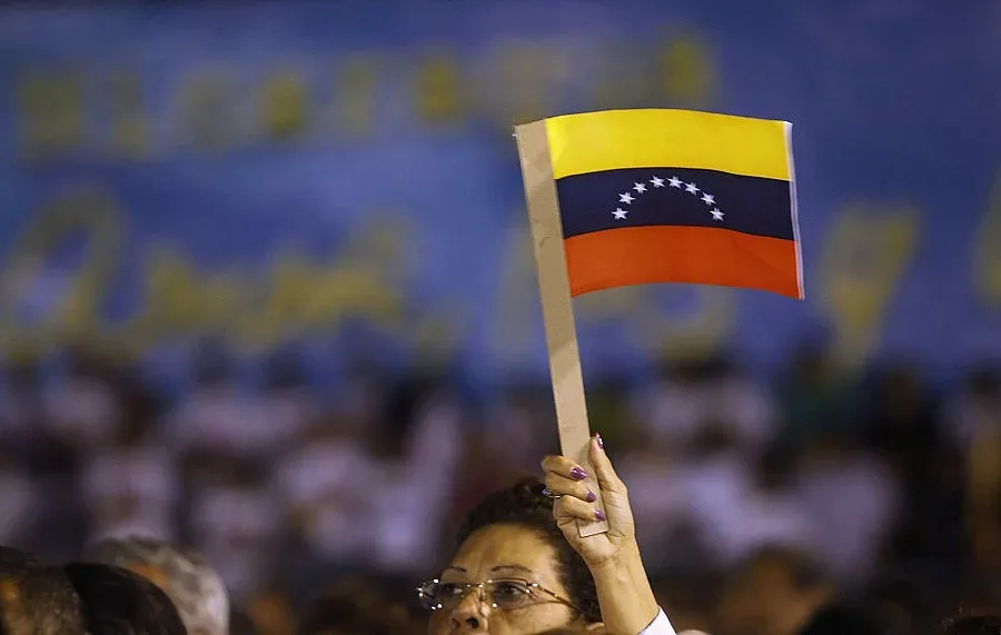 Отложиха клетвата на Уго Чавес