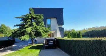 Продават една от най-скъпите къщи у нас!