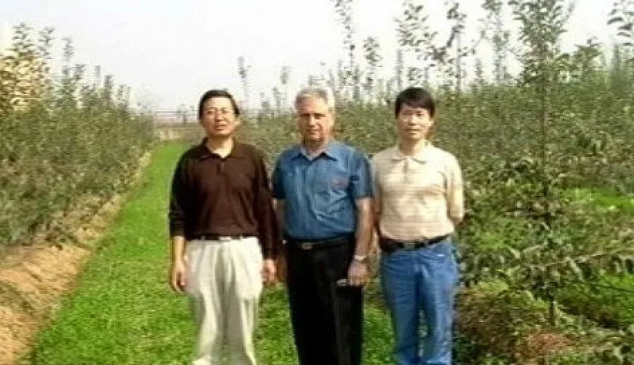 Наш агроном е бог в Китай