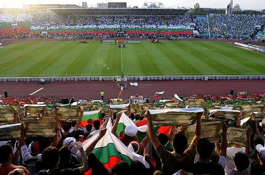 Играем срещу Малта на празен стадион