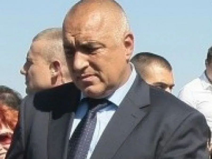 Премиерът в завода на Уорън Бъфет   