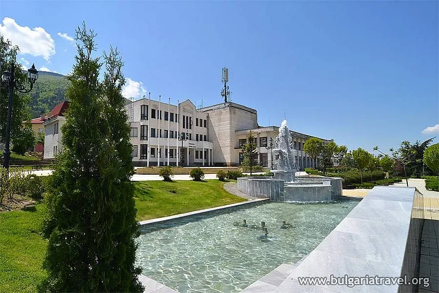 Амнистия за незаконните строежи