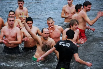 Дете се хвърли за кръста в Монтана     