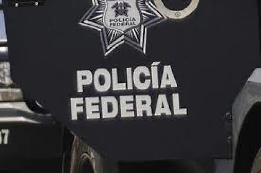 Град в Мексико остана без полиция