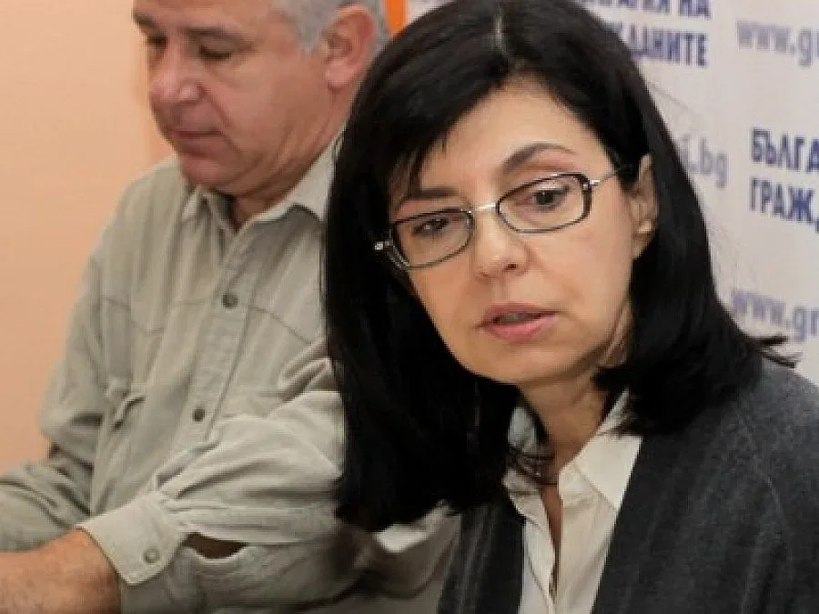 Кунева: Няма да се коалирам с ГЕРБ