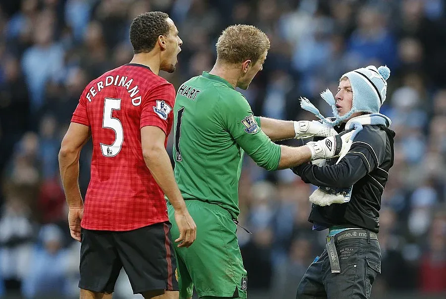 Осъдиха фен на 56 дни затвор