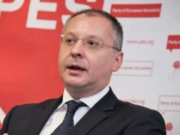 Скандал с "дребен хулиган" от София до Брюксел