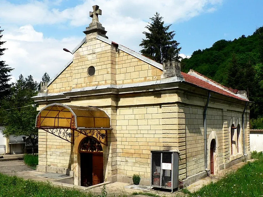 Светената вода лекува дух и тяло