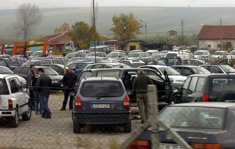 Купуваме повече коли втора ръка