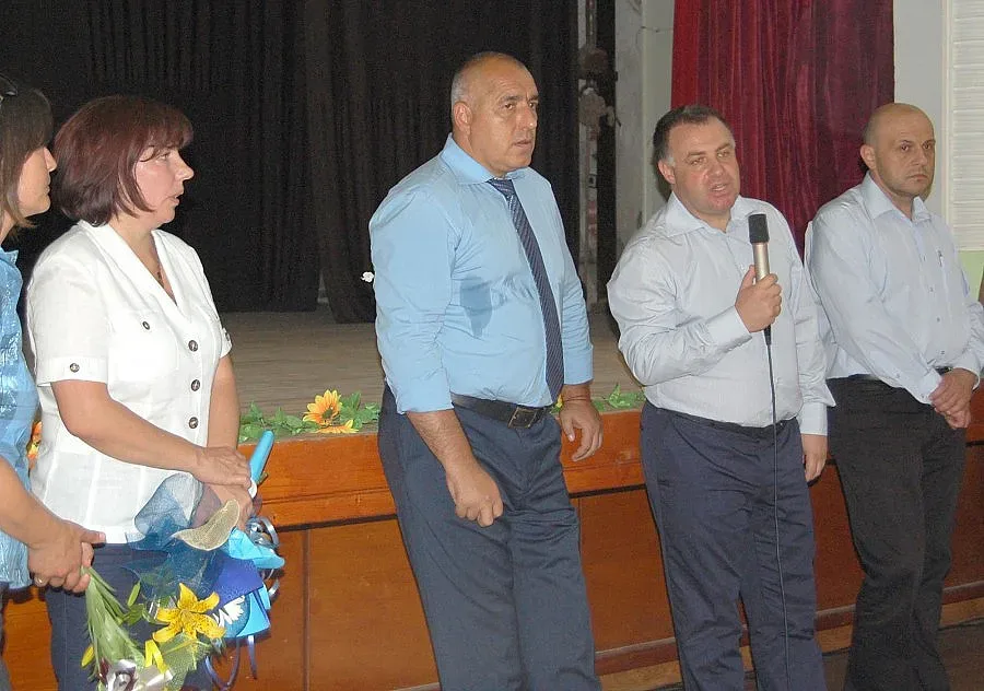 Борисов и Найденов посрещнали 2013-а в резиденция на Тато