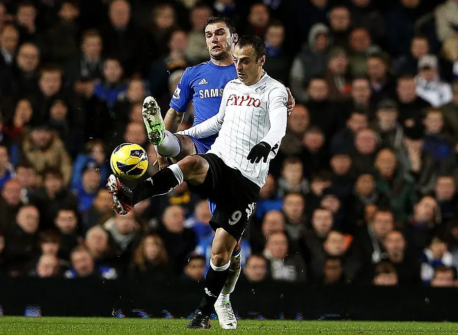 Съотборник кани Бербо на сватба