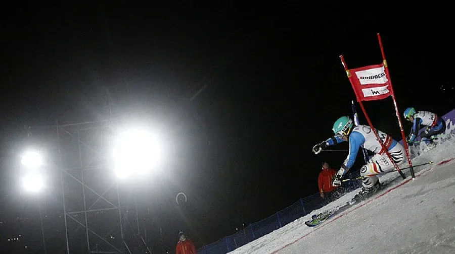 Феликс взе 40 000 франка за нощния слалом 