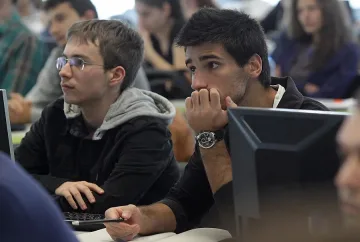 "Биг Брадър" за учители