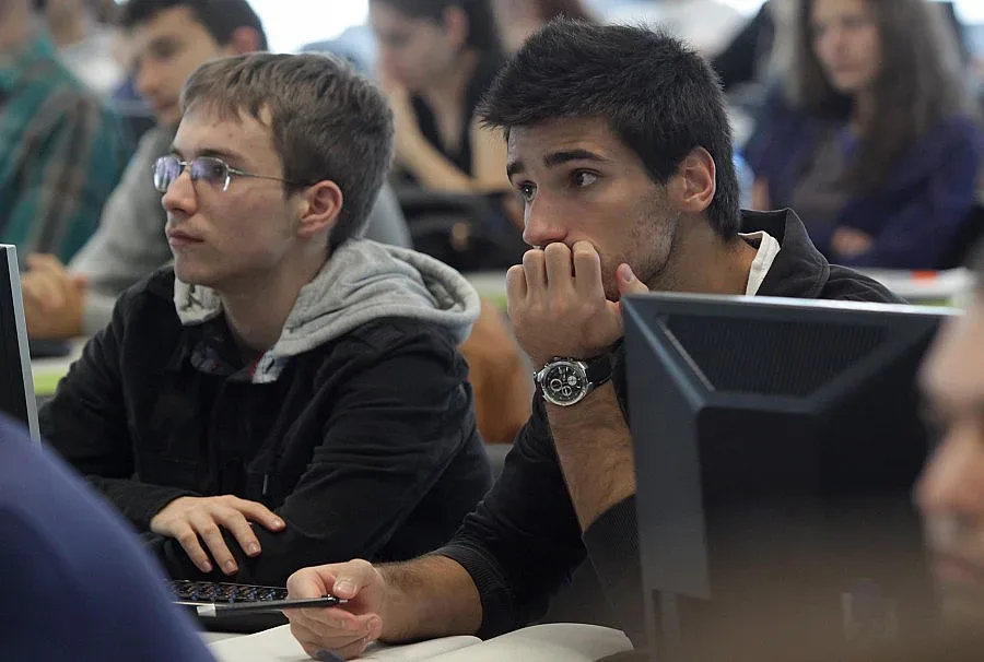 "Биг Брадър" за учители