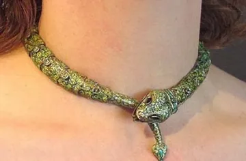 Змията: Бъдете нащрек!