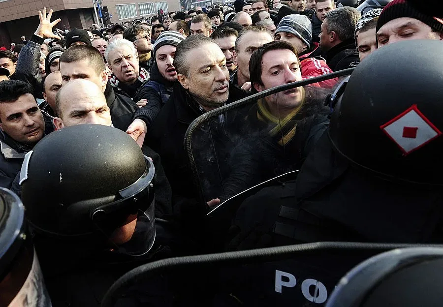 Македония на бунт срещу властта