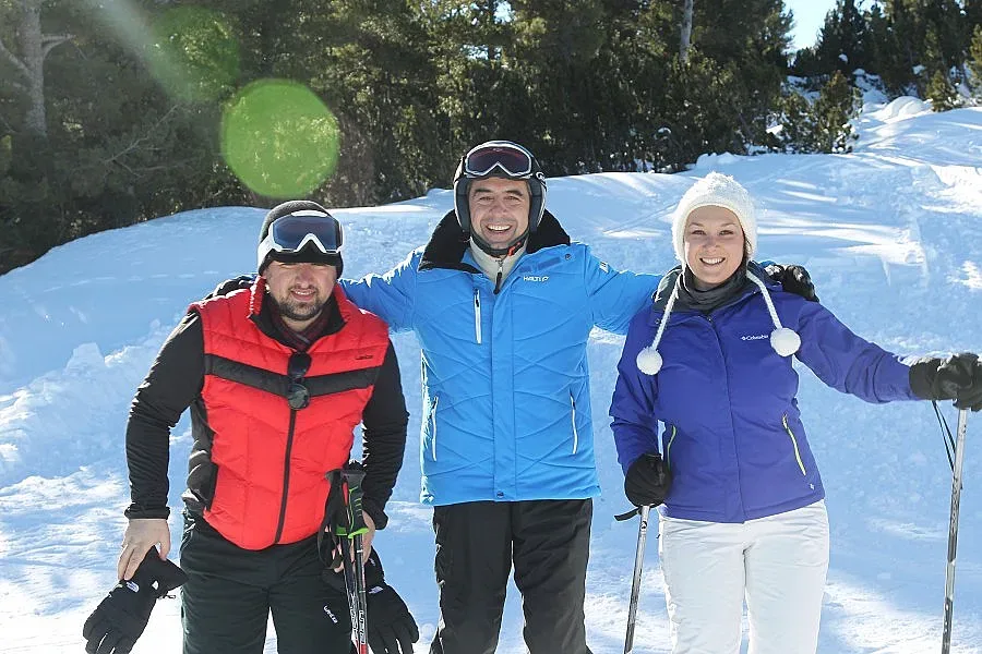 Цветанов и Плевнелиев се гонят на пистите     