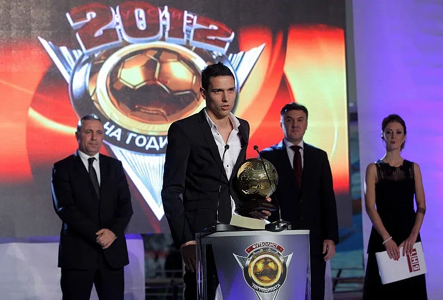 Боби и Ицо не се поглеждат