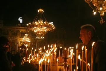 Литургия за Коледа в хол в Рим     