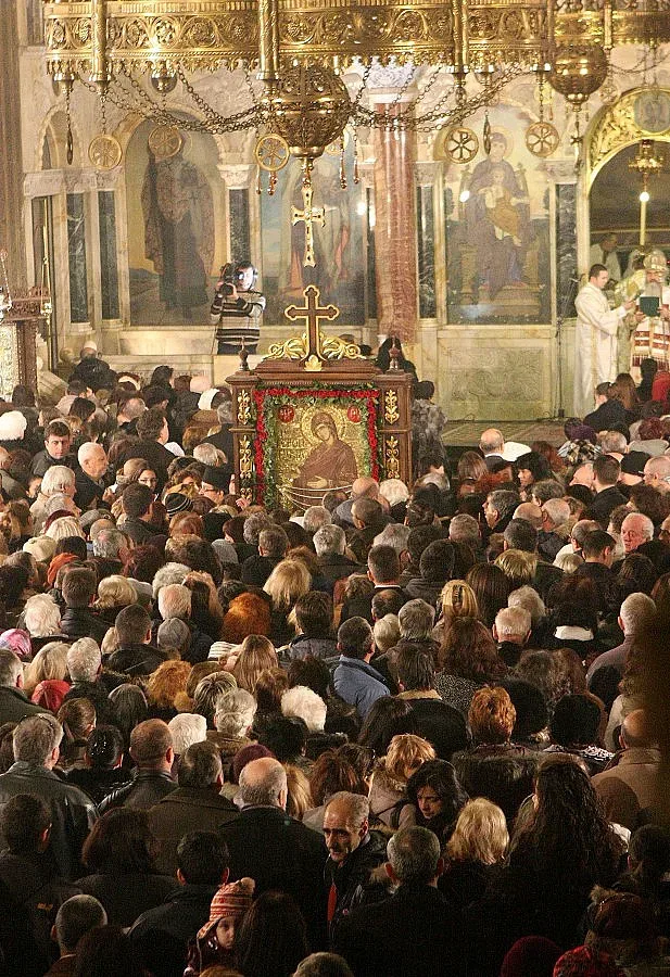 Даряват чудотворната икона на Варна