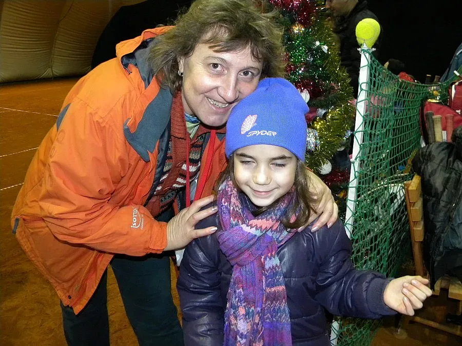 СК „ДЕМА” събра 61 двойки в семейния коледен турнир по тенис