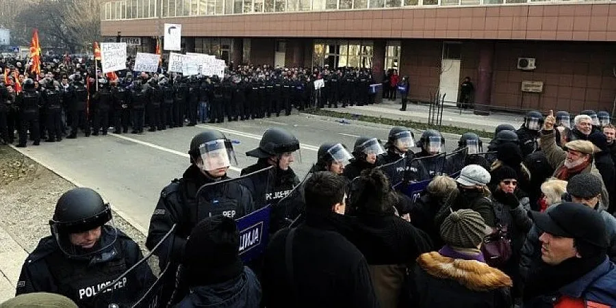 Кървав бюджет в Скопие -17 ранени