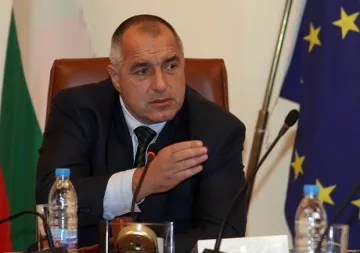 Бойко завидя на Сергей за жената
