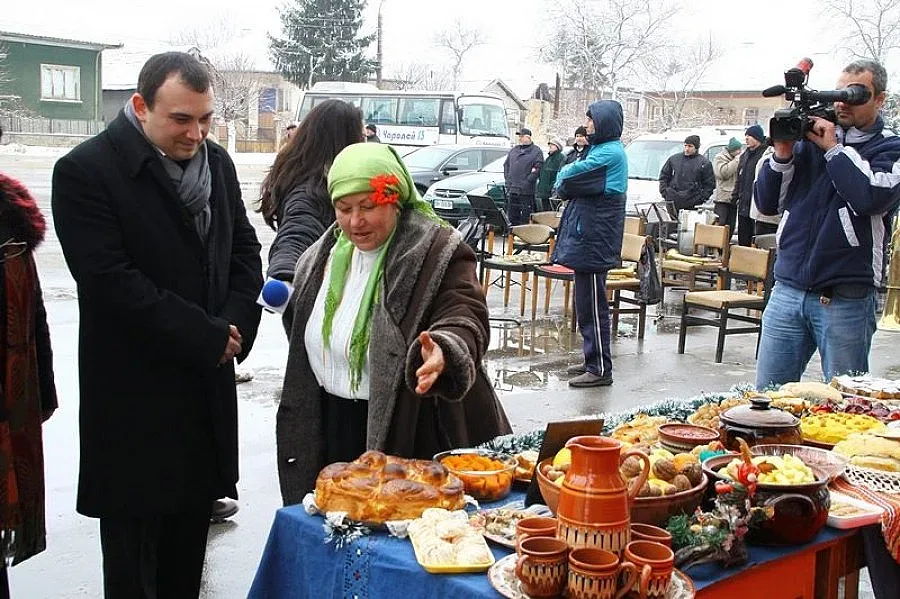 В Кошава празнуваха Рождество на площада
