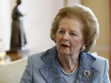 Оперираха Маргарет Тачър 