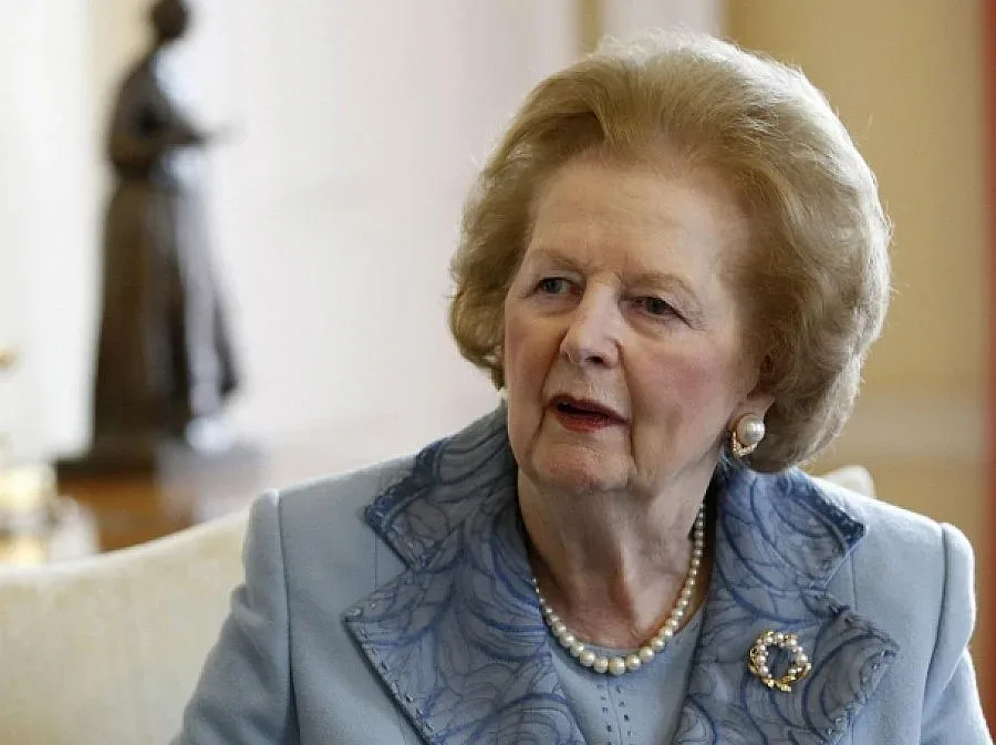 Оперираха Маргарет Тачър 