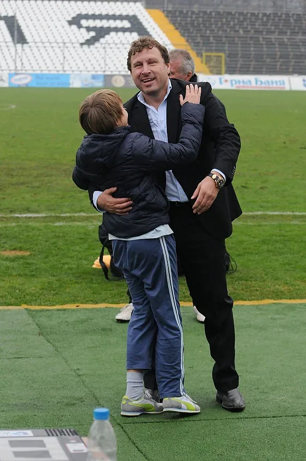 Вили Вуцов: Ще воювам с жена ми до последно