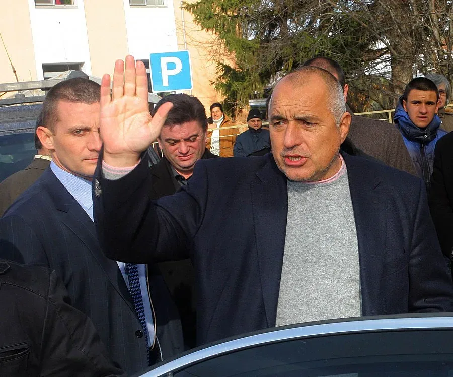 Бойко реже лентата на „Акад. Иван Гешов“