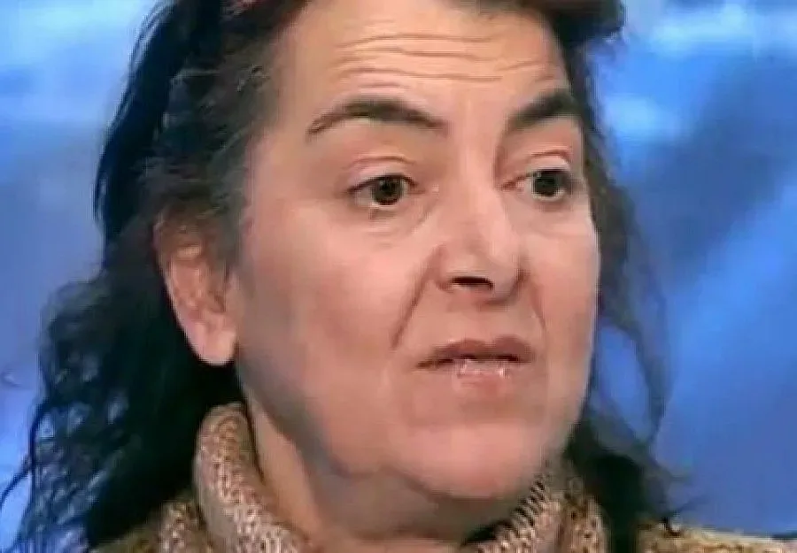 Учителката Илияна у дома за Коледа