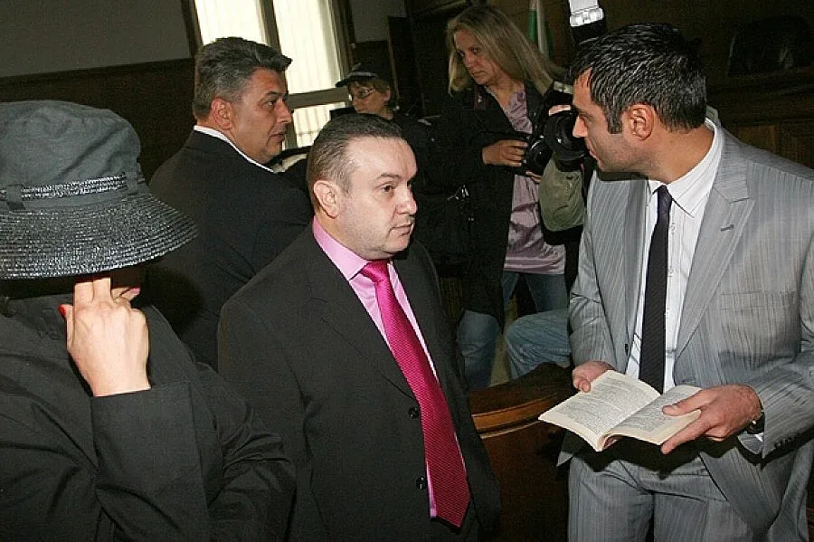 Подпалиха къщата на ковчежника на Маргините