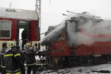 Пламна локомотивът на влака за Шумен