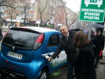 В града на липите зареждат електромобили