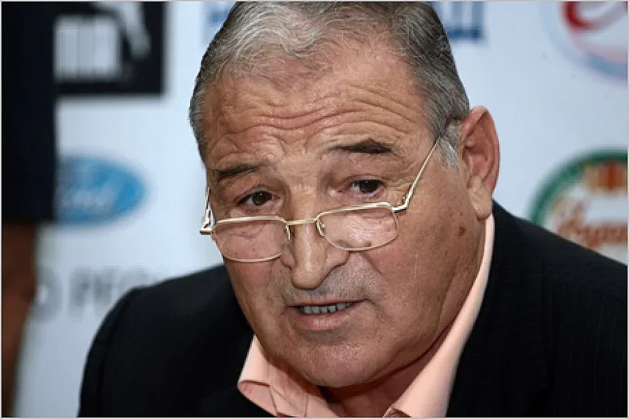 Пенев: Крачунов да крачи в ливадите