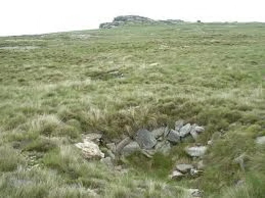 Мъж падна в 3-метрова септична яма