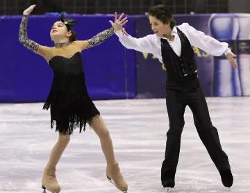 Наши фигуристи със злато в Будапеща