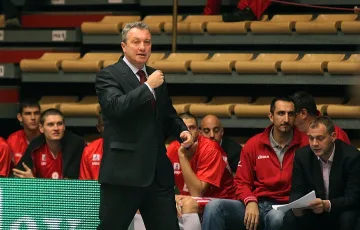 Треньорът на "Лукойл": На чужденците не им пука за тима